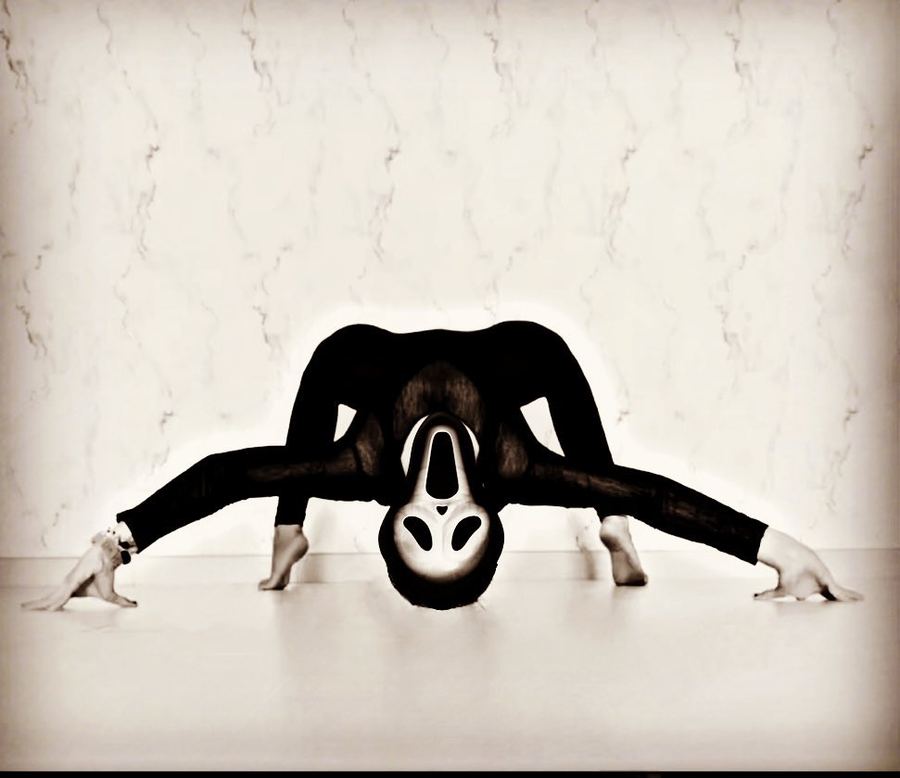 Aastha Chopra in Wide-legged forward fold (Prasarita Padottanasana), Home, Dubai, October 2020