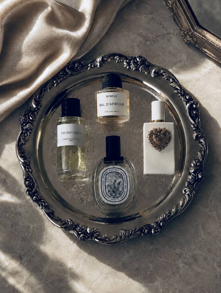 How many perfumes do you actually need in Dubai? The five-slot wardrobe